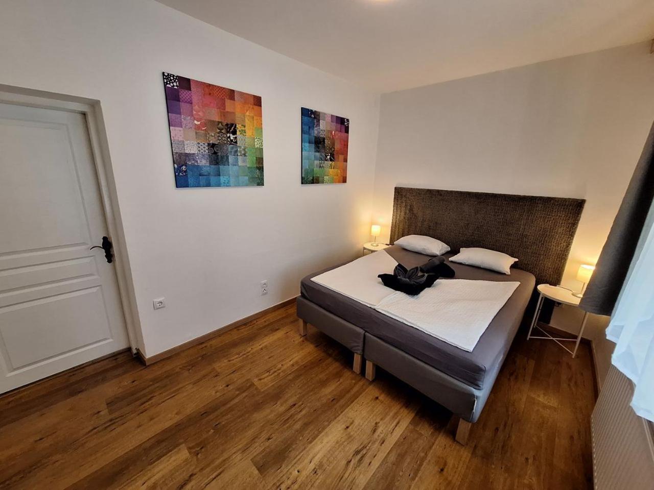 Flataid Gaestehaus Graschi - Steinbergstrasse Грац Экстерьер фото
